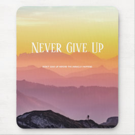 Hills Landschaft Regenbogenfarben Motivation Zitat Mousepad