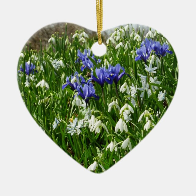 Hillside of Early Spring Flowers Landschaft Keramikornament (Vorne)