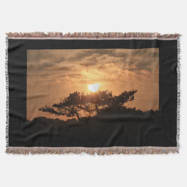 Hillside Sunset Throw Blanket Decke (Vorderseite)