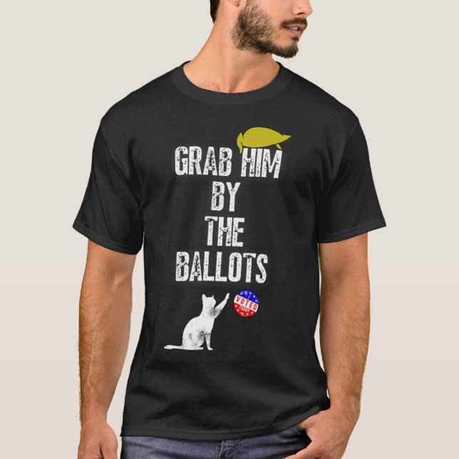 Him by the Polls Kamala Harris 47 47. Präsident U T-Shirt (Vorderseite)