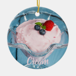Himbeercreme Nachtisch mit Minze und Fruchtsaft Keramik Ornament
