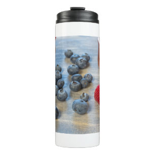 Himbeeren und Blaubeeren Thermosbecher
