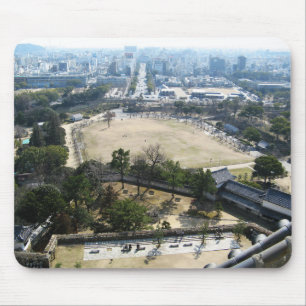 Himeji, Japan (Blick von der Burg auf der Spitze) Mousepad