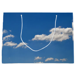 Himmel ist blau und weiße Wolken kommen vorbei Große Geschenktüte