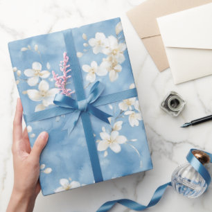 Himmelblaue hübsche weiße Blumen Brautparty Geschenkpapier