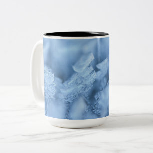 "Himmelblauer Eiswürfel-Kaffeebecher: Chillen und Zweifarbige Tasse
