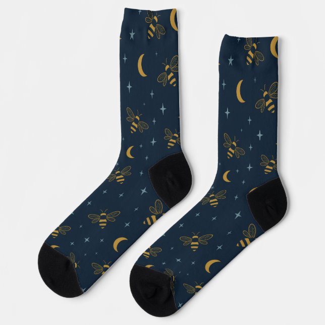 Himmelhafter Bienentraum – Mystisches Mond- und St Socken (Linkes Detail)