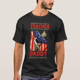 Hinter jedem großartigen Lehrer, der an sich selbs T-Shirt