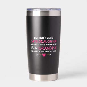 Hinter jeder Enkelin steht eine Oma Thermobecher