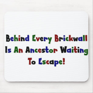 Hinter jeder Mauer... Mousepad
