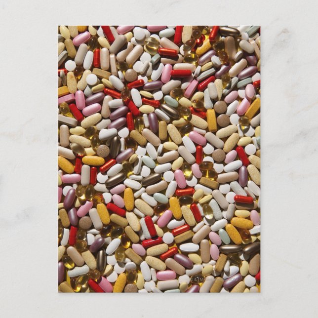 Hintergrund der bunten Multi-Vitamin Pillen, Postkarte (Vorderseite)