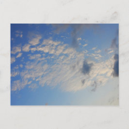 Hintergrund des blauen Himmels. Postkarte