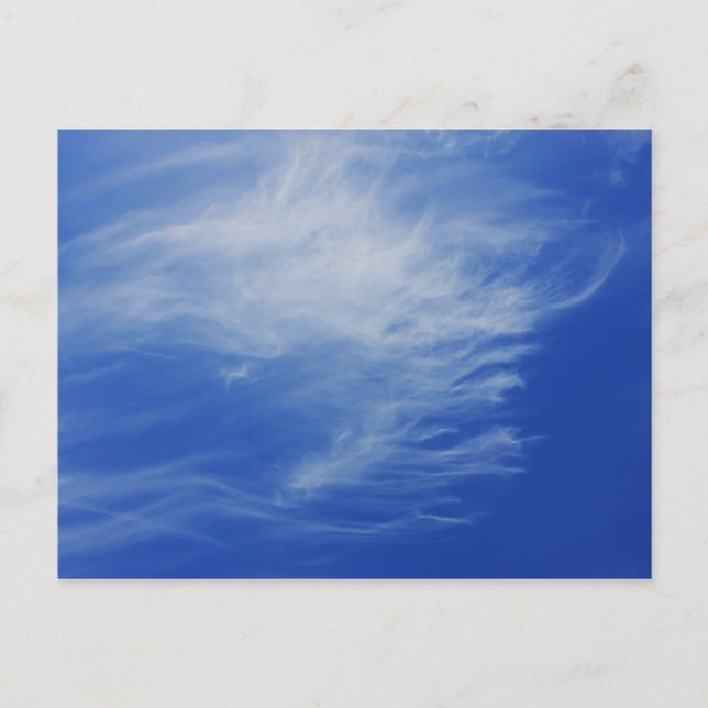 Hintergrund des blauen Himmels. Postkarte (Vorderseite)