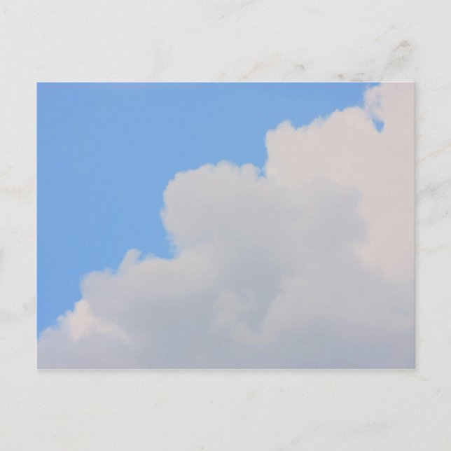 Hintergrund des blauen Himmels. Postkarte (Vorderseite)