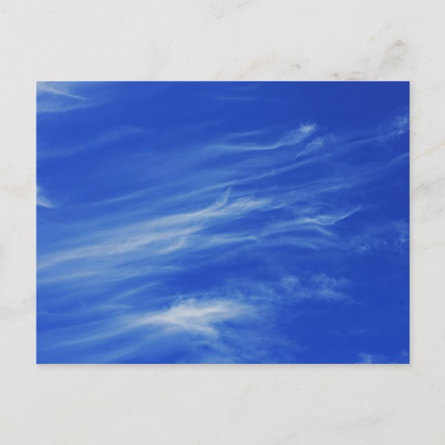 Hintergrund des blauen Himmels. Postkarte (Vorderseite)