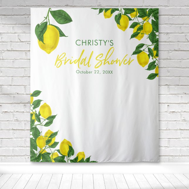 Hintergrund des Brautparty Lemon Watercolor Wandteppich (Bright lemon corners with a single lemon creating a beautiful citrus themed bridal shower tapestry)