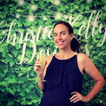 Hintergrund des Hochzeitsgrades im grünen Foliage-