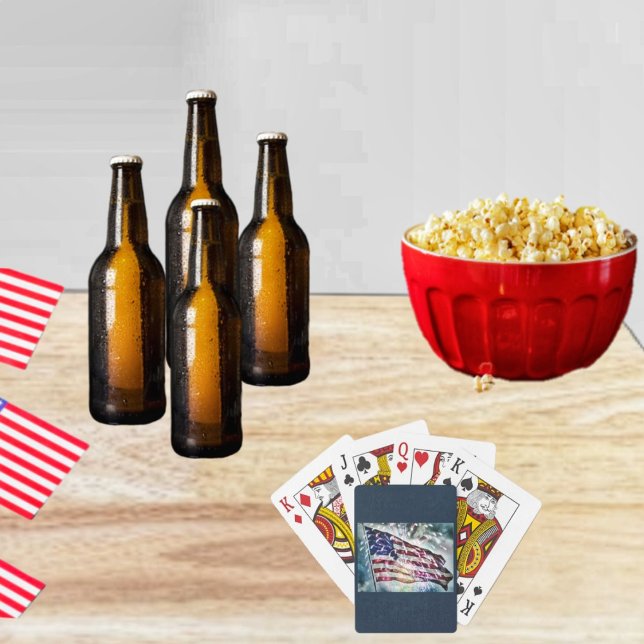 Hintergrund für Feuerwerke Spielkarten (Play a rousing game & show patriotism, with the Fireworks Backdrop Playing Cards!)