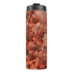 Hintergrund mit getrockneten pastellfarbenen Blume Thermosbecher
