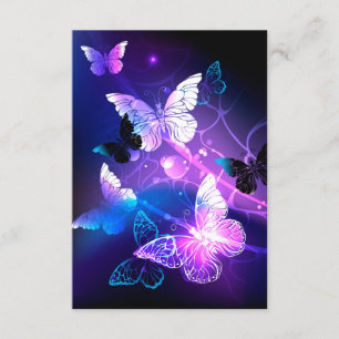 Hintergrund mit Nachtschmetterlingen Einladung