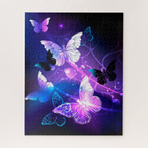 Hintergrund mit Nachtschmetterlingen Puzzle