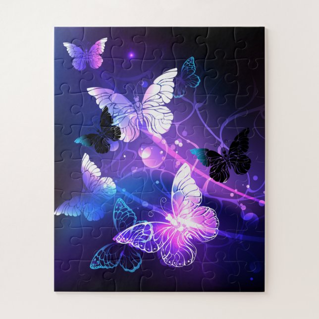 Hintergrund mit Nachtschmetterlingen Puzzle (Vertikal)
