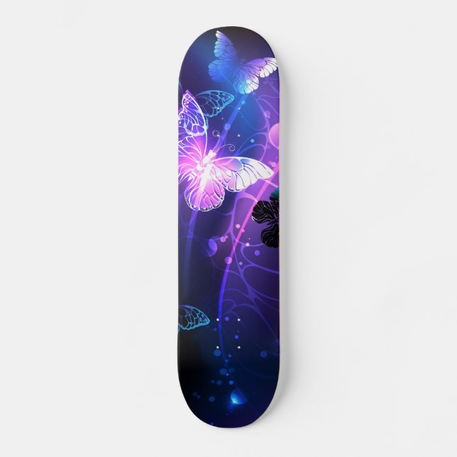 Hintergrund mit Nachtschmetterlingen Skateboard (Vorderseite)