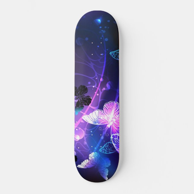 Hintergrund mit Nachtschmetterlingen Skateboard (Vorderseite)