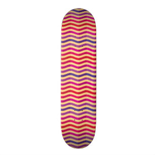Hintergrund mit Streifen in Retro 3 Skateboard