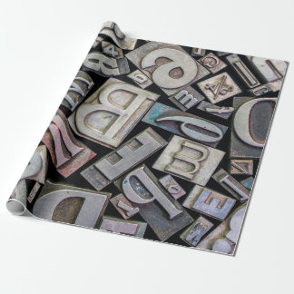 Hintergrund zufälliger Vintager Grunge-Buchstaben  Geschenkpapier