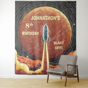 Hintergrundinformationen zum Geburtstag Rocket Spa Wandteppich