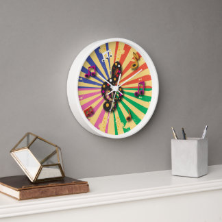 Hintergrundmusik zu Sunsplash Wanduhr