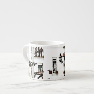 Hinunter die Straße in Obidos Portugal Espressotasse