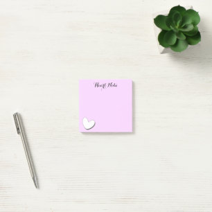 Hinweise zum weißen Herz auf rosa Hintergrundfarbe Post-it Klebezettel