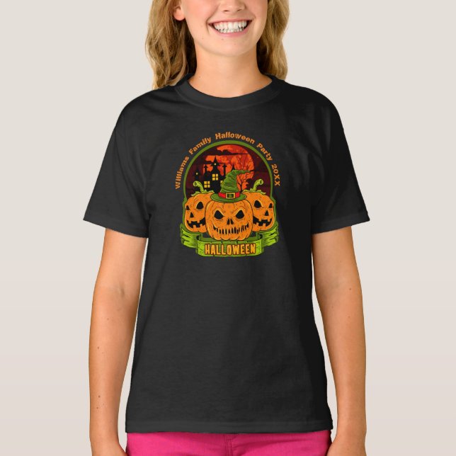 Hinzufügen des Halloween-Party "Familienname" zum  T-Shirt (Vorderseite)