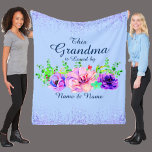 Hinzufügen oder Bearbeiten von Namen Dieses Oma wi Fleecedecke<br><div class="desc">What Grandma could resist this lovely blanket - Change the Grandmother name to the one you use, Add a list of all the kids for this pillow . . . . See my Store for lot more Personalized Grandparent Ohrts - ALL TEXT on ALL ITEMS is customizable so you can...</div>