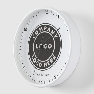 Hinzufügen von Firmenlogo und benutzerdefiniertem  Uhr