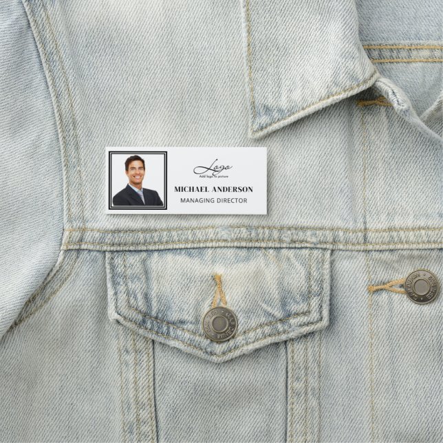 Hinzufügen von Logos und Foto Beruflicher Mitarbei Namensschild (Beispiel)