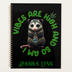 Hippie Opossum Stoned Vibes Lustiger Humor Benutze Planer