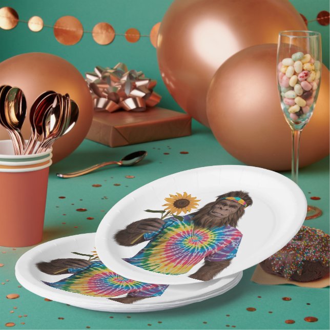Hippie Sasquatch in Tiedye mit Sonnenblumen Pappteller (Multi)