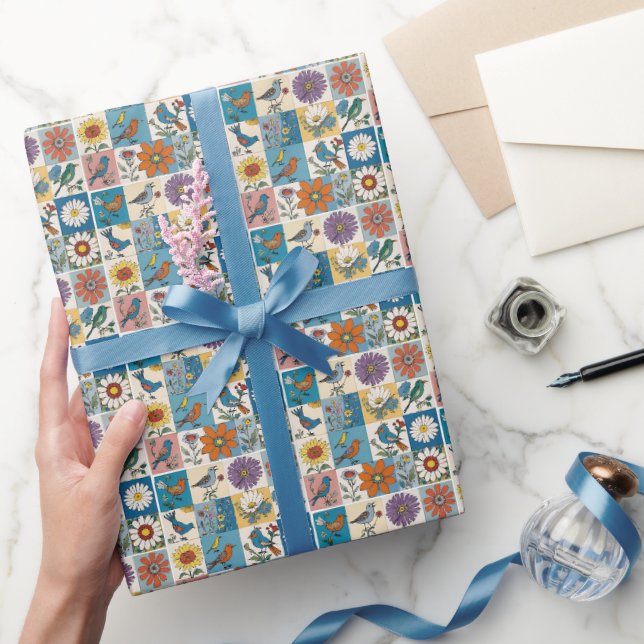 Hippie-Volks kunst-Blumen-Patchwork mit Vögeln Geschenkpapier (Schenken)