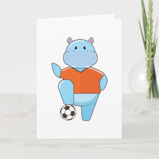 Hippo als Fußballspieler mit Fußball Karte (Vorderseite)