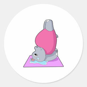 Hippo in der Yoga-Fitness Runder Aufkleber
