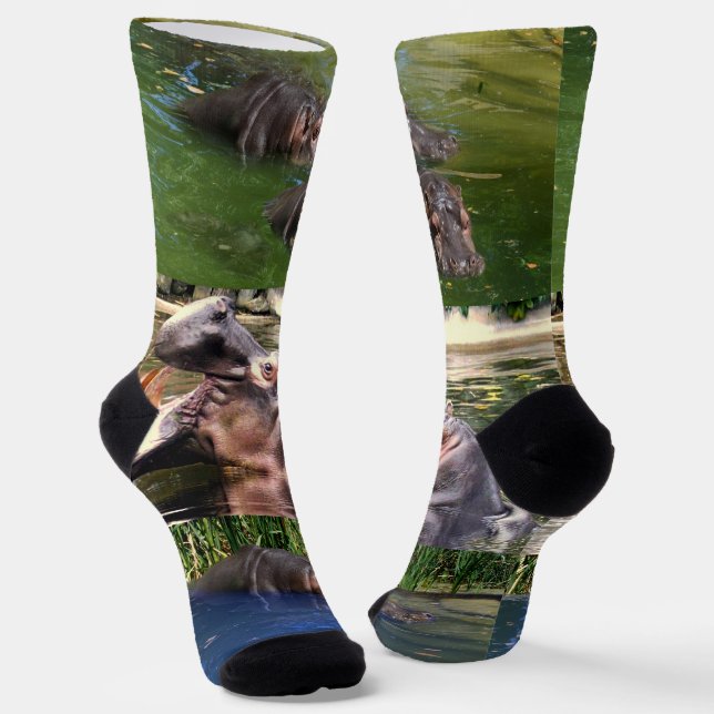 Hippos in einem Teich, Crew Socken (Gewinkelt)