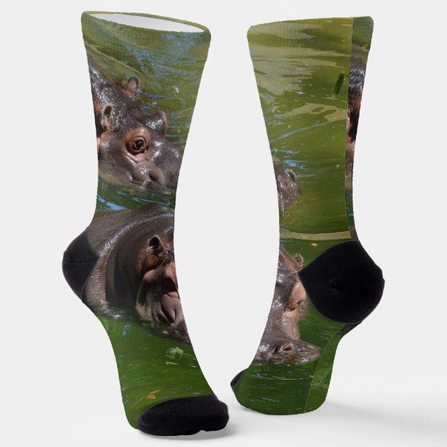 Hippos in einem Teich, Crew Socken (Gewinkelt)