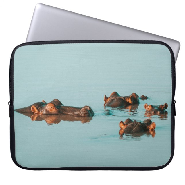 HIPPOS KÜHLEN IM DAM AB LAPTOPSCHUTZHÜLLE (Vorderseite)