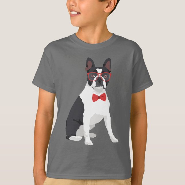 Hipster-Boston-Terrier mit roten Gläsern u. T-Shirt (Vorderseite)