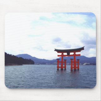 Hiroshima Schrein mousepad