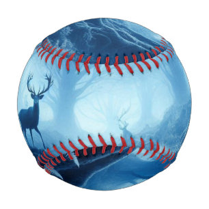 Hirsch im dunklen Wald mit blauem Dunst Baseball