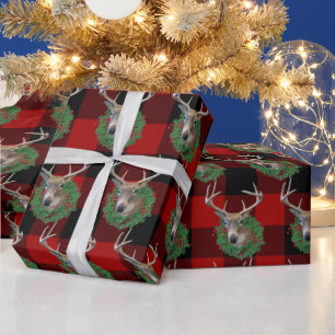 Hirsch und Weihnachtskranz auf Kariert Geschenkpapier